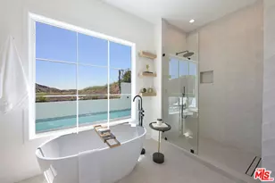 3072 Hollyridge Dr, Los Angeles, CA 90068 - Photo 31