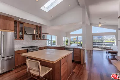29500 Heathercliff Rd #275, Malibu, CA 90265 - Photo 7