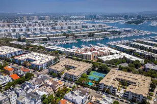 306 Bora Bora Way, Marina del Rey, CA 90292 - Photo 33