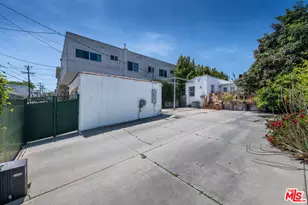 2008 S Bedford St, Los Angeles, CA 90034 - Photo 15