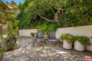 7218 La Presa Dr, Los Angeles, CA 90068 - Photo 23