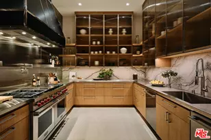 401 N Tigertail Rd, Los Angeles, CA 90049 - Photo 15