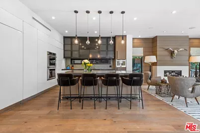 346 N Laurel Ave, Los Angeles, CA 90048 - Photo 9