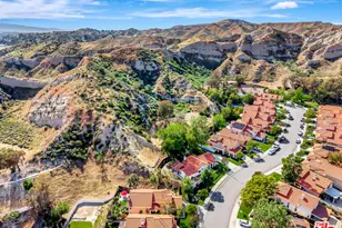 15724 Kenneth Pl, Canyon Country, CA 91387 - Photo 47