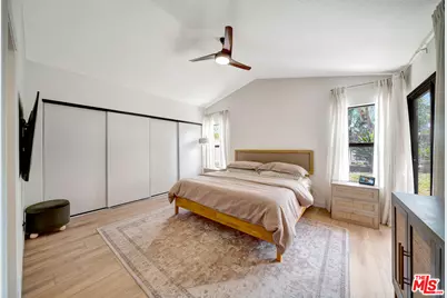 15724 Kenneth Pl, Canyon Country, CA 91387 - Photo 19