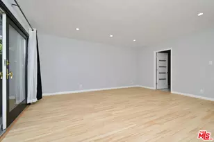 22025 De La Osa St, Woodland Hills, CA 91364 - Photo 45