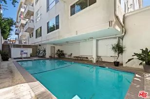 221 S Gale Dr, Beverly Hills, CA 90211 - Photo 21