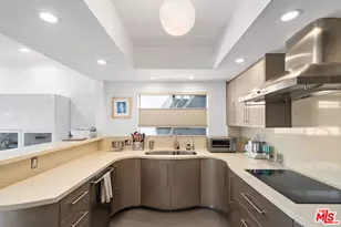 221 S Gale Dr, Beverly Hills, CA 90211 - Photo 9