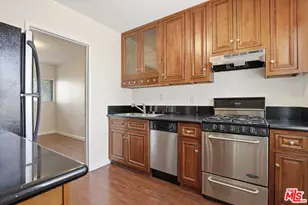 7154 Lexington Ave, West Hollywood, CA 90046 - Photo 27