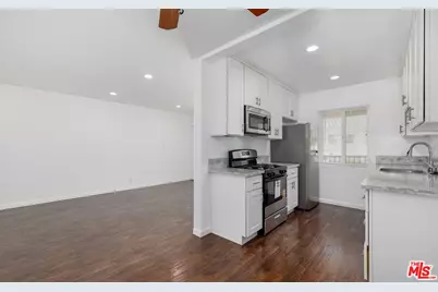 7550 Fountain Ave #8, West Hollywood, CA 90046 - Photo 7
