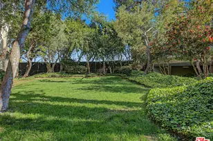 8675 Falmouth Ave, Playa del Rey, CA 90293 - Photo 29