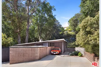 12450 Rochedale Ln, Los Angeles, CA 90049 - Photo 13