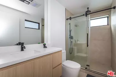1318 N Vista St, Los Angeles, CA 90046 - Photo 19