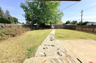 347 Francis St, Bakersfield, CA 93308 - Photo 17