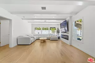 4859 Topeka Dr, Tarzana, CA 91356 - Photo 15