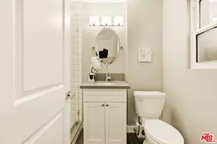 1026 S Windsor Blvd, Los Angeles, CA 90019 - Photo 49