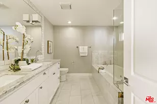1026 S Windsor Blvd, Los Angeles, CA 90019 - Photo 43