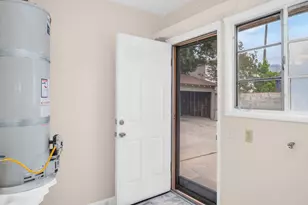 10342 Oro Vista Ave, Sunland, CA 91040 - Photo 31
