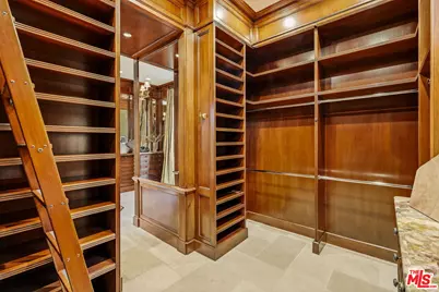 1140 Laurel Way, Beverly Hills, CA 90210 - Photo 41
