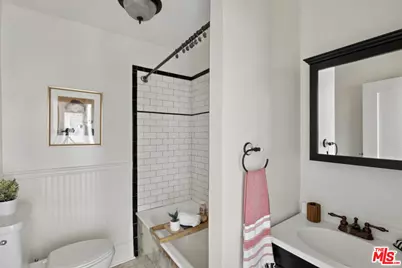 1007 Sanborn Ave, Los Angeles, CA 90029 - Photo 23