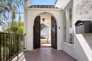 1007 Sanborn Ave, Los Angeles, CA 90029 - Photo 3