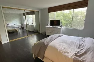 412 N Palm Dr, Beverly Hills, CA 90210 - Photo 11
