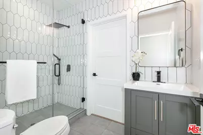 732 N Cherokee Ave, Los Angeles, CA 90038 - Photo 9