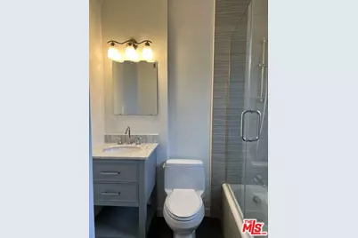 1014 Meadowbrook Ave, Los Angeles, CA 90019 - Photo 29
