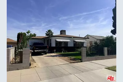 1222 E 18th St, Bakersfield, CA 93305 - Photo 1