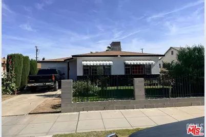 1222 E 18th St, Bakersfield, CA 93305 - Photo 3