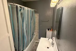 1222 E 18th St, Bakersfield, CA 93305 - Photo 9