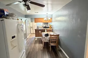 1222 E 18th St, Bakersfield, CA 93305 - Photo 13
