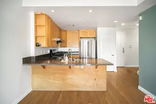 3061 W 12th Pl, Los Angeles, CA 90006 - Photo 19