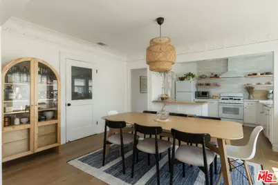 1640 S Gramercy Pl, Los Angeles, CA 90019 - Photo 15