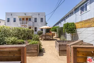 1640 S Gramercy Pl, Los Angeles, CA 90019 - Photo 39