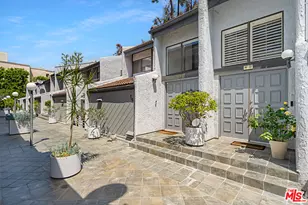 1925 S Beverly Glen Blvd, Los Angeles, CA 90025 - Photo 5