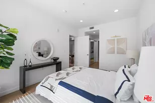 105 S Mariposa Ave, Los Angeles, CA 90004 - Photo 3