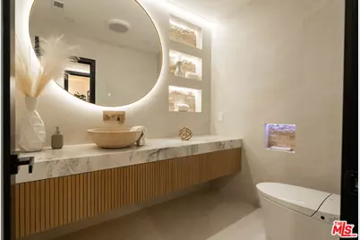5328 W 62nd St, Los Angeles, CA 90056 - Photo 29