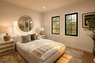 7907 Vicksburg Ave, Los Angeles, CA 90045 - Photo 13