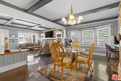 2114 W 28th St, Los Angeles, CA 90018 - Photo 9