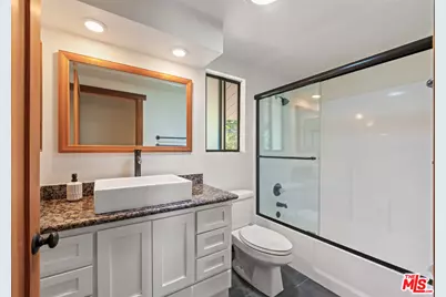 14677 Yerba Buena Rd, Malibu, CA 90265 - Photo 11
