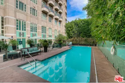10580 Wilshire Blvd #2, Los Angeles, CA 90024 - Photo 21