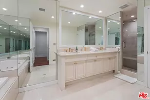 10580 Wilshire Blvd, Los Angeles, CA 90024 - Photo 17