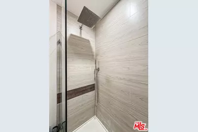 3025 Edgehill Dr, Los Angeles, CA 90018 - Photo 29