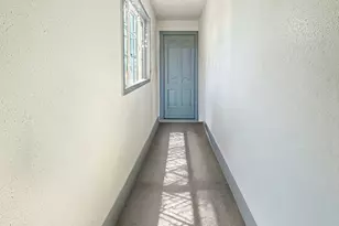 3025 Edgehill Dr, Los Angeles, CA 90018 - Photo 17