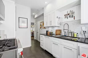 8726 Shoreham Dr, West Hollywood, CA 90069 - Photo 9