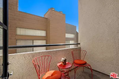 11636 Montana Ave #311, Los Angeles, CA 90049 - Photo 5