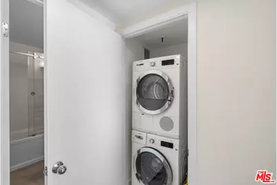 600 W 9th St #1214, Los Angeles, CA 90015 - Photo 17