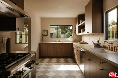 580 N Beachwood Dr, Los Angeles, CA 90004 - Photo 7