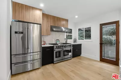 15440 Hamner Dr, Los Angeles, CA 90077 - Photo 11